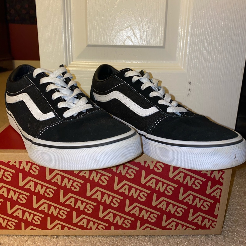 Black vans - classic size 6